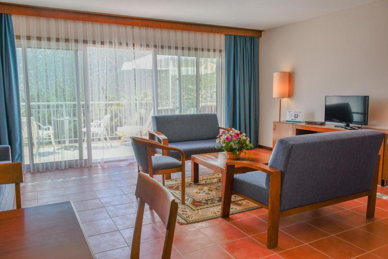 Happy Hotel