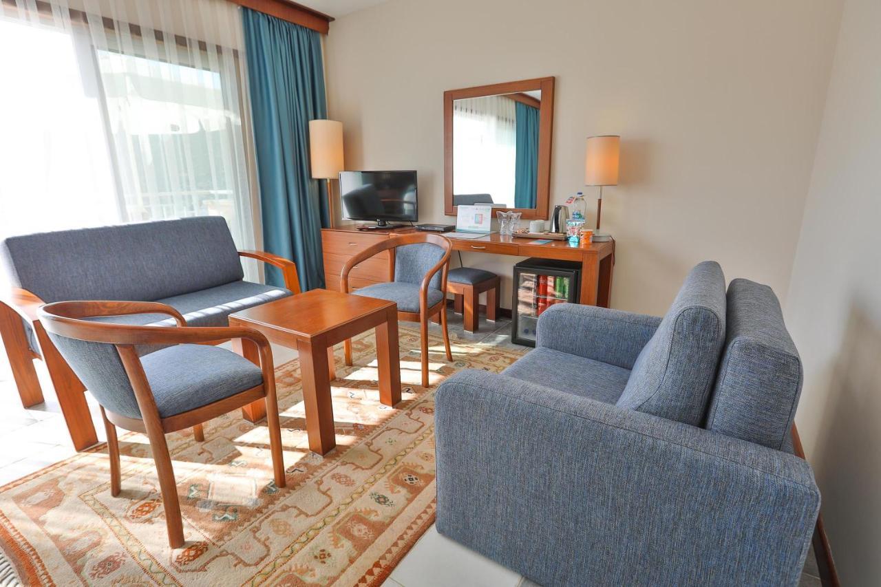 Hotel Happy